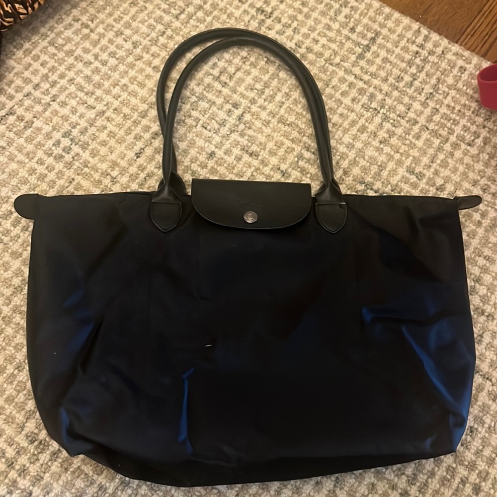 Black Longchamp purse